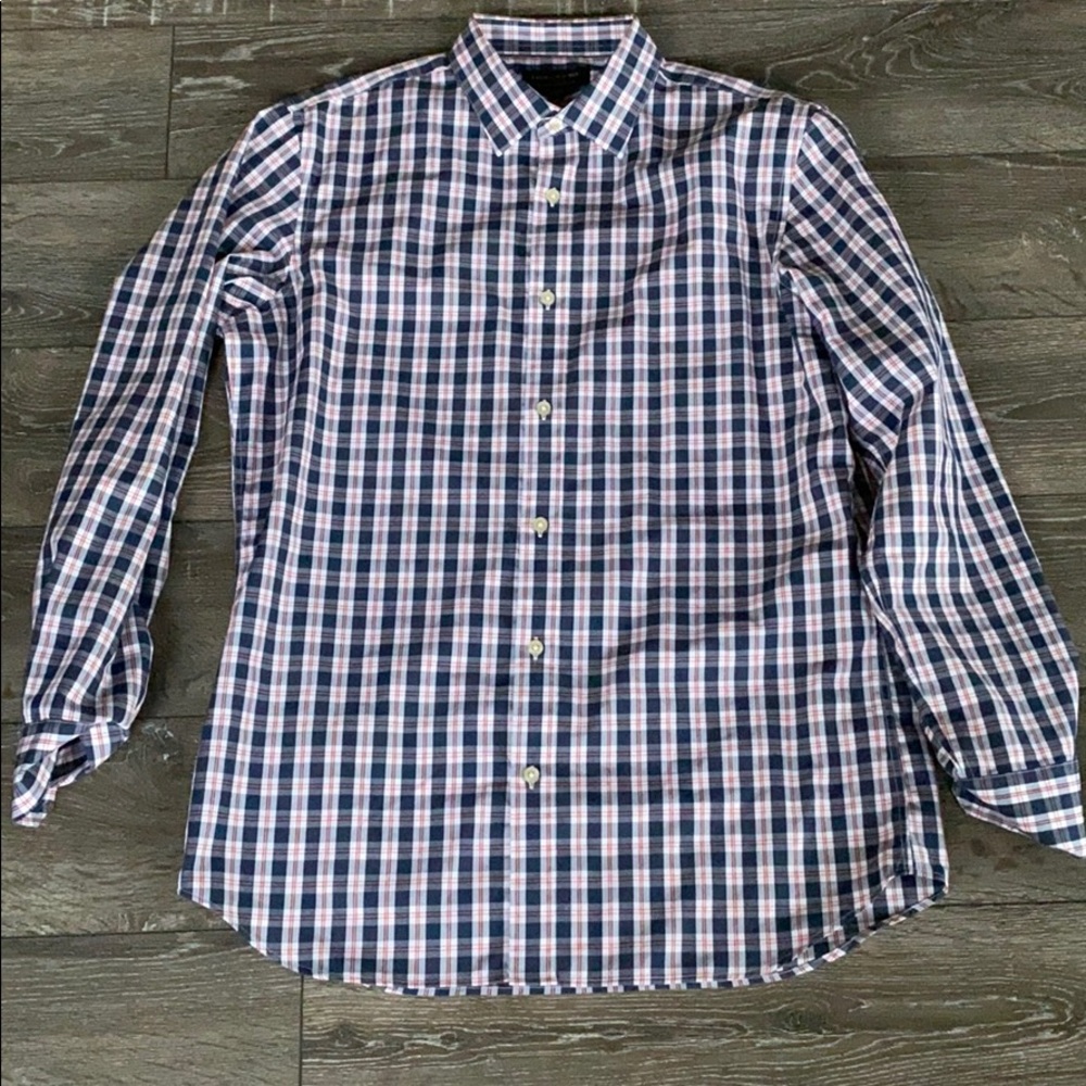 Men’s long sleeve button up shirt